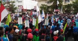 Tuntut Kenaikan 25 Persen 1