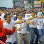 Ribuan Warga Meriahkan 1