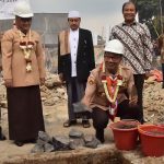 Gubernur Jabar Letakkan Batu Revitalisasi 1