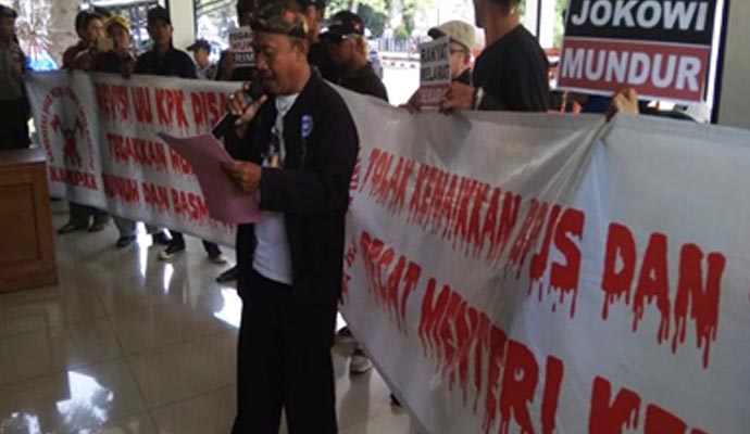 Kampak Gelar Unras
