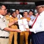 Walikota Tidore Serahkan Dua Penghargaan 1
