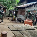 Prajurit Yonif 411 Kostrad Himbau Warga 1