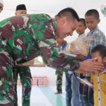 Kostrad Berikan Santunan Anak-Anak 1