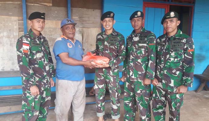 TNI Berbagi Kebahagiaan 1