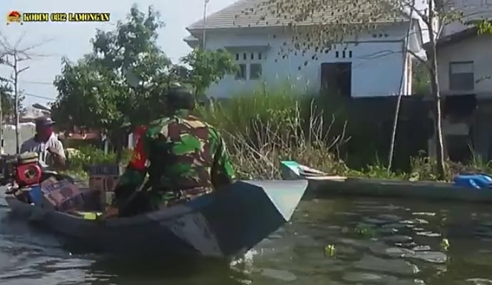 Babinsa Kali Tengah Terjang 1