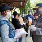 Diponegoro Bagikan Sembako Bagi 1