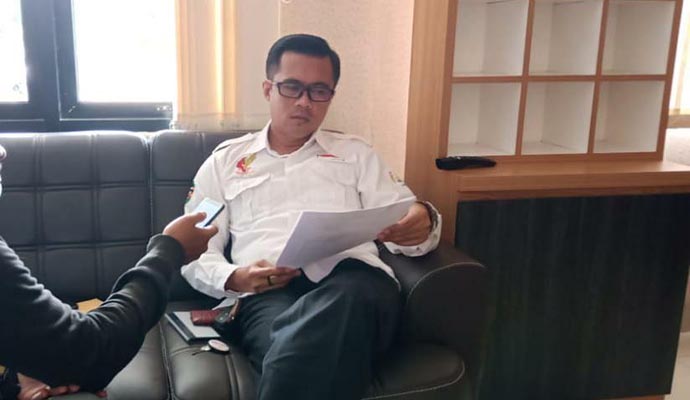 Heri Anwar Sekretaris Dinas