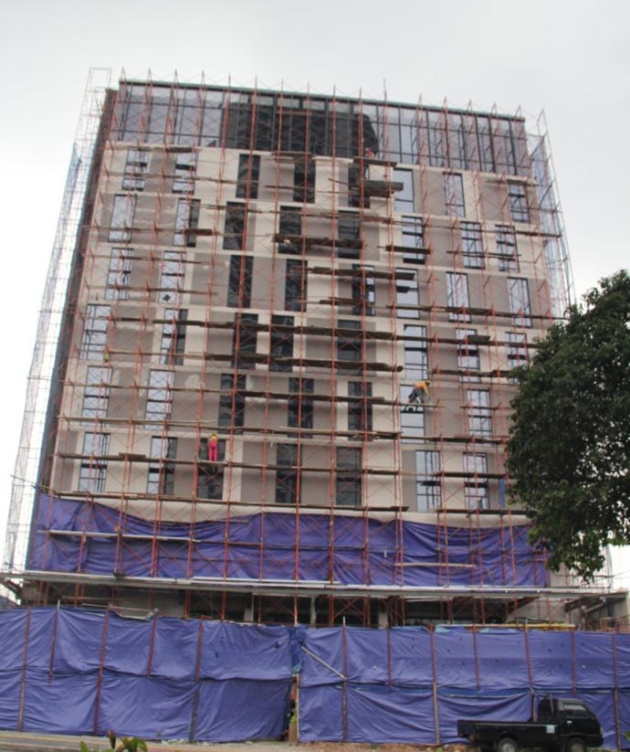 Bangunan Hotel di Jl. Kembangan Raya RT.5/RW.2, Kembangan Utara, Kec. Kembangan, Kota Jakarta Barat