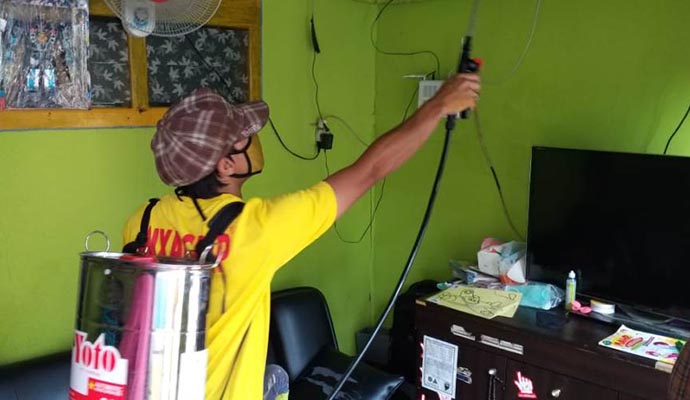 Warga Pemukiman Ciganjur 1