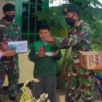 Kostrad Bagikan Takjil di Tapal Batas 1