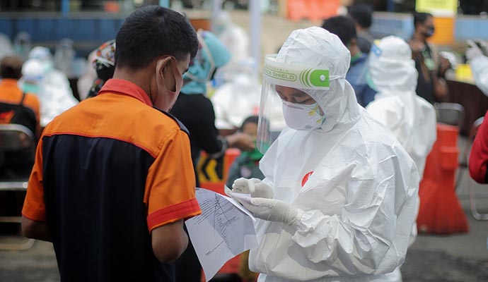 Swab Test di Terminal BR Siang 0