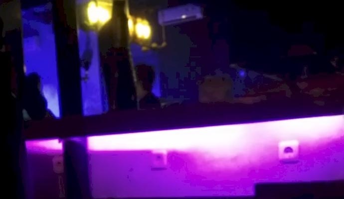 VONE Nekat Tetap Buka 1