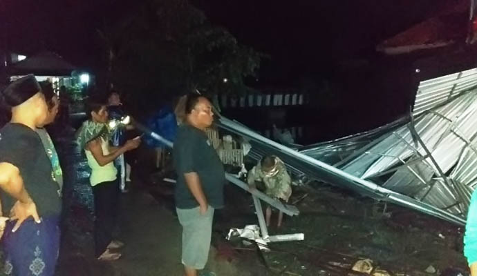 Puting Beliung 1