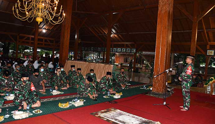 Rayakan HUT Kodam 1