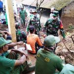 Tim Gabungan Evakuasi Material 1