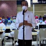 Jokowi Tinjau Vaksinasi 1