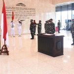 Panglima TNI Serahkan Jabatan Kasum 1