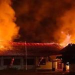 Bakar Gedung Sekolah
