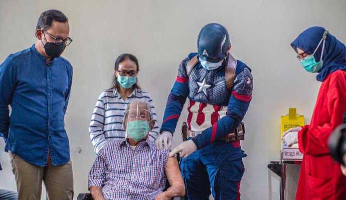Superhero Lakukan Vaksin Dosis