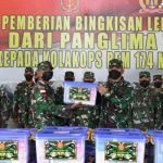 Bingkisan Panglima TNI 1