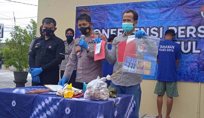 Polsek Jetis Amankan Pasutri 1