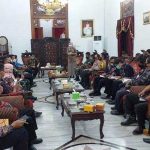 Puluhan Ribu Pedagang Pasar 1