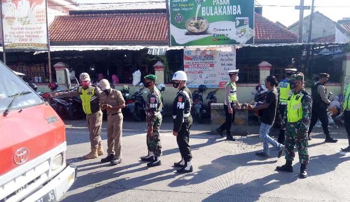 Belasan Pengguna Jalan Raya 1