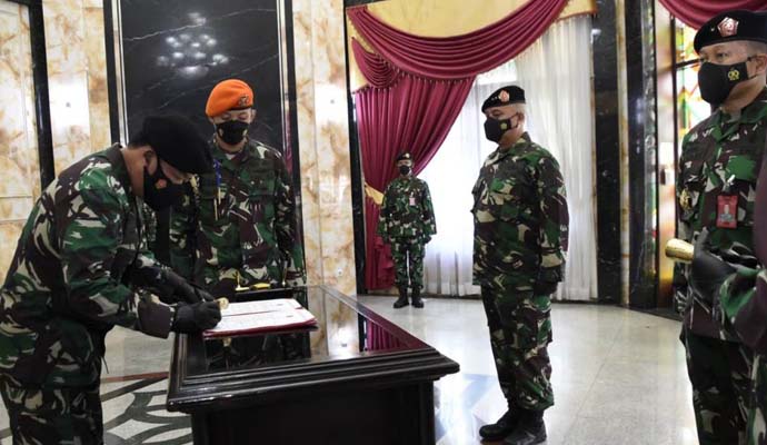 Sertijab Kababinkum TNI 1