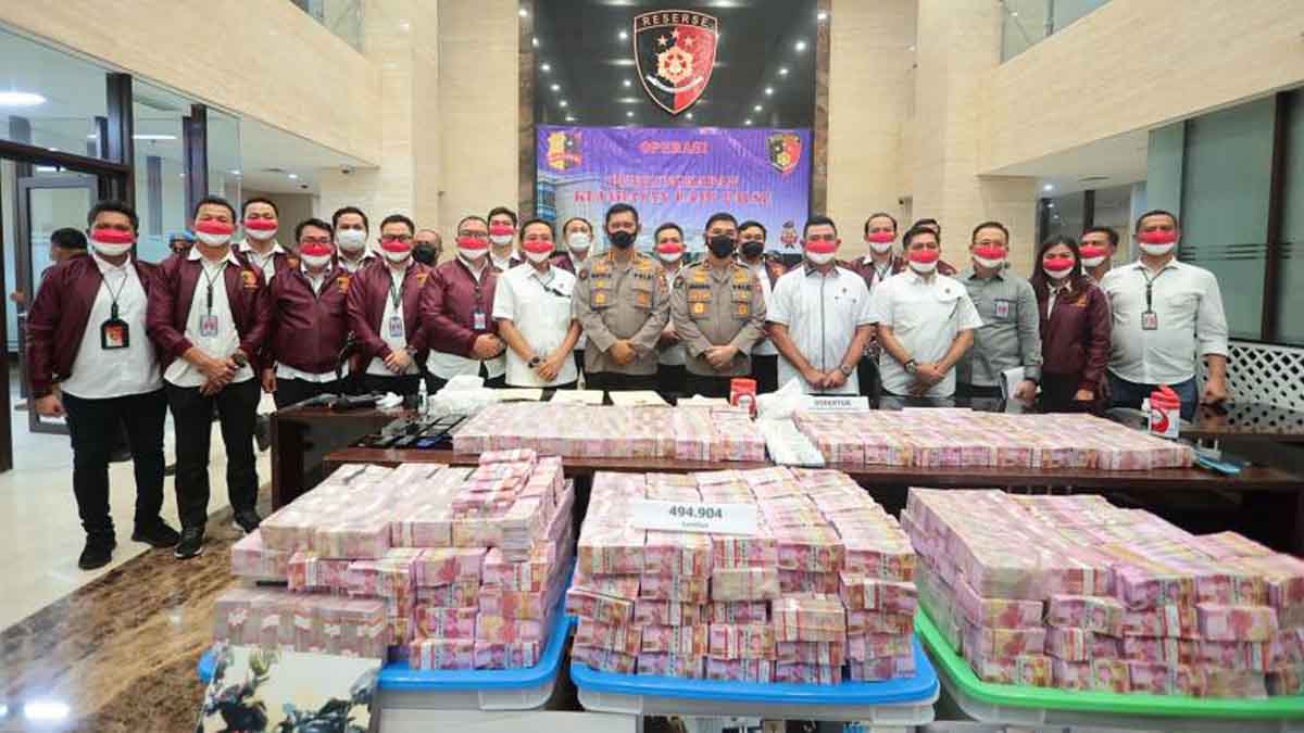 Uang Rupiah Palsu 1