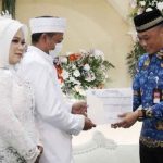 Bahagianya Puluhan Pengantin 1