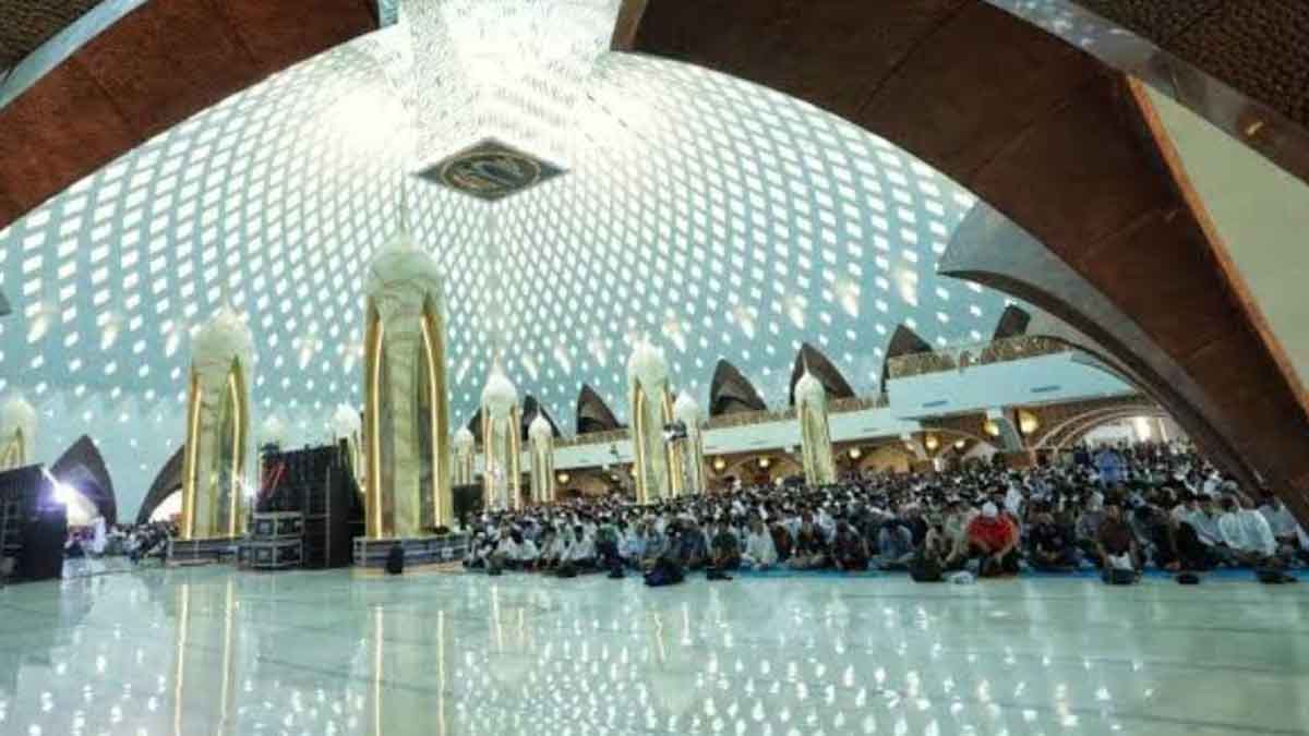 Masjid Raya Al Jabbar 1