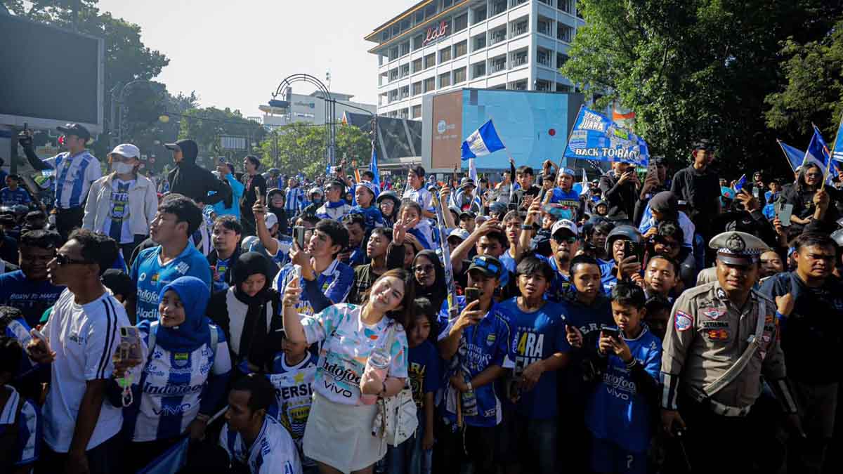 Lautan Bobotoh Kepung 1